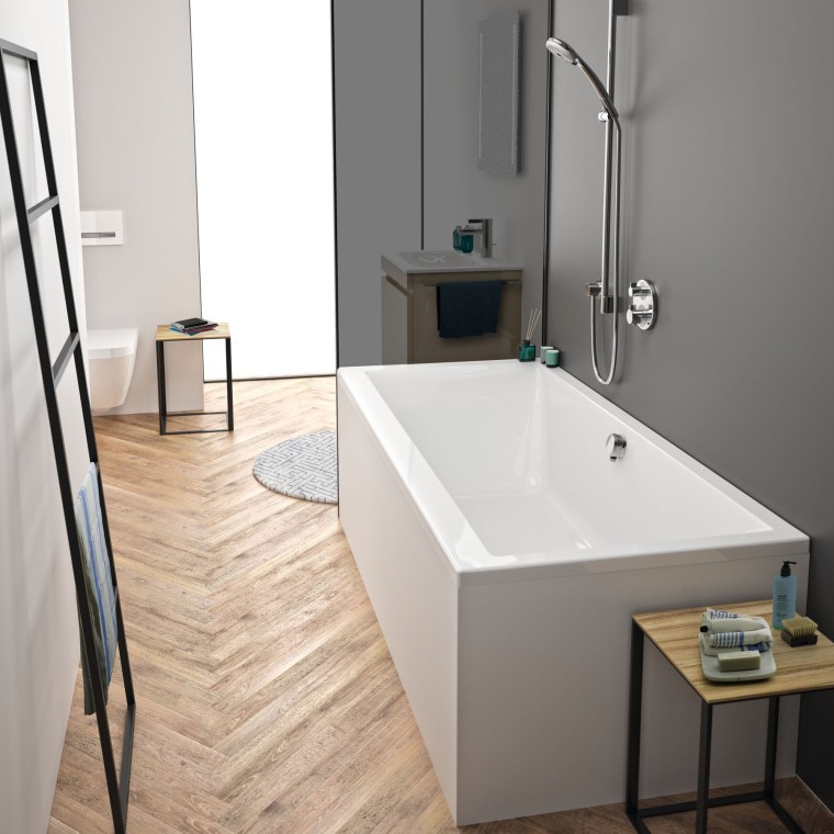 Прямокутна ванна Geberit Selnova у ванні кімнаті Прямокутна ванна Geberit Selnova у ванні кімнаті