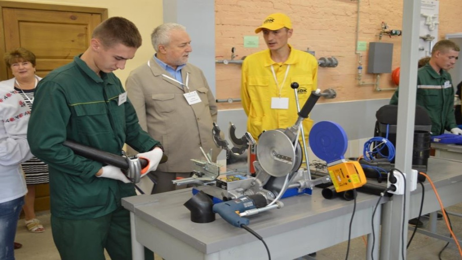 Соціальний проєкт Geberit - учбово-практичні класи для монтажників в Полтаві, Україна Соціальний проєкт Geberit - учбово-практичні класи для монтажників в Полтаві, Україна