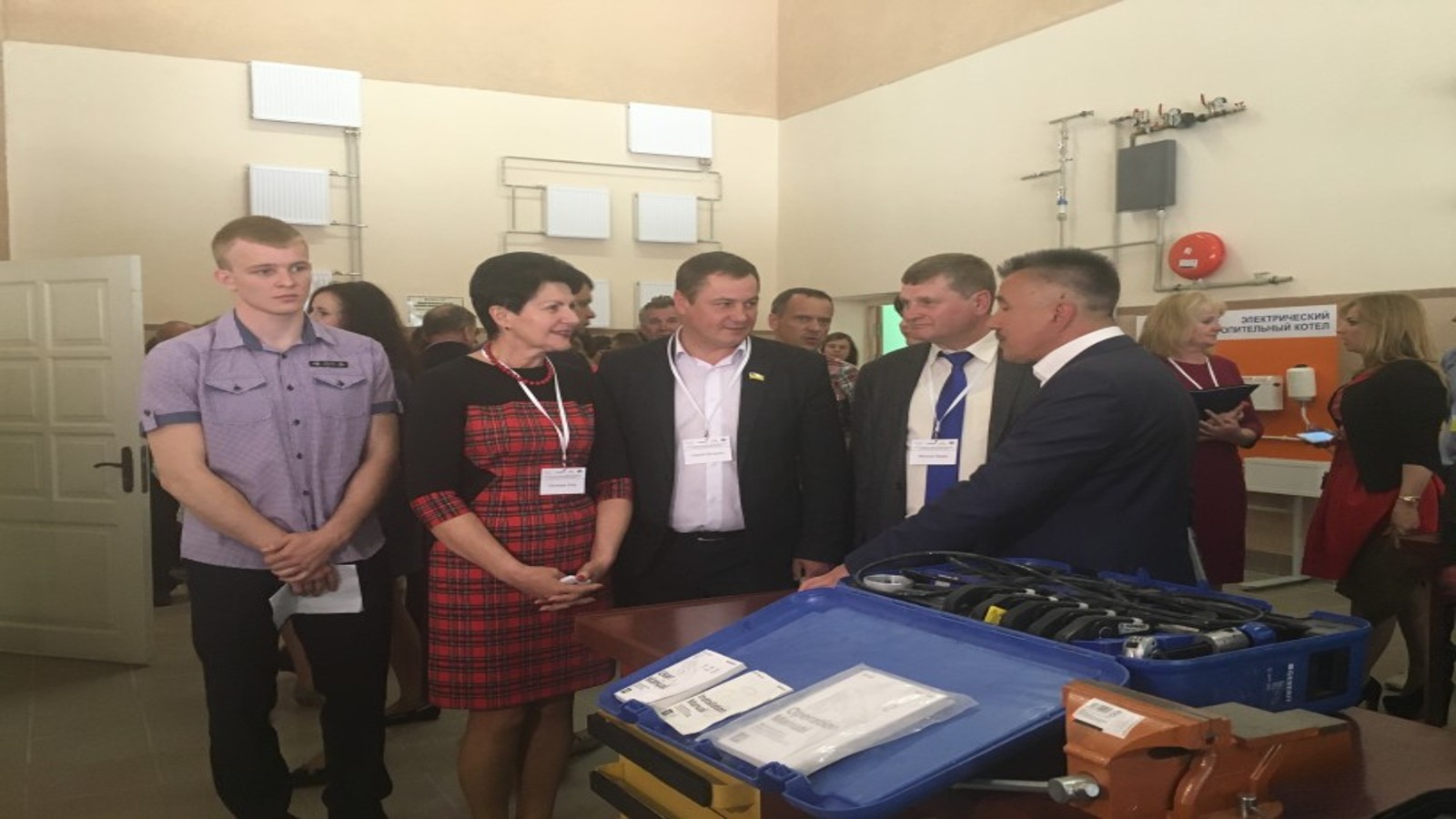 Соціальний проєкт Geberit - учбово-практичні класи для монтажників в місті Сарни, Україна Соціальний проєкт Geberit - учбово-практичні класи для монтажників в місті Сарни, Україна