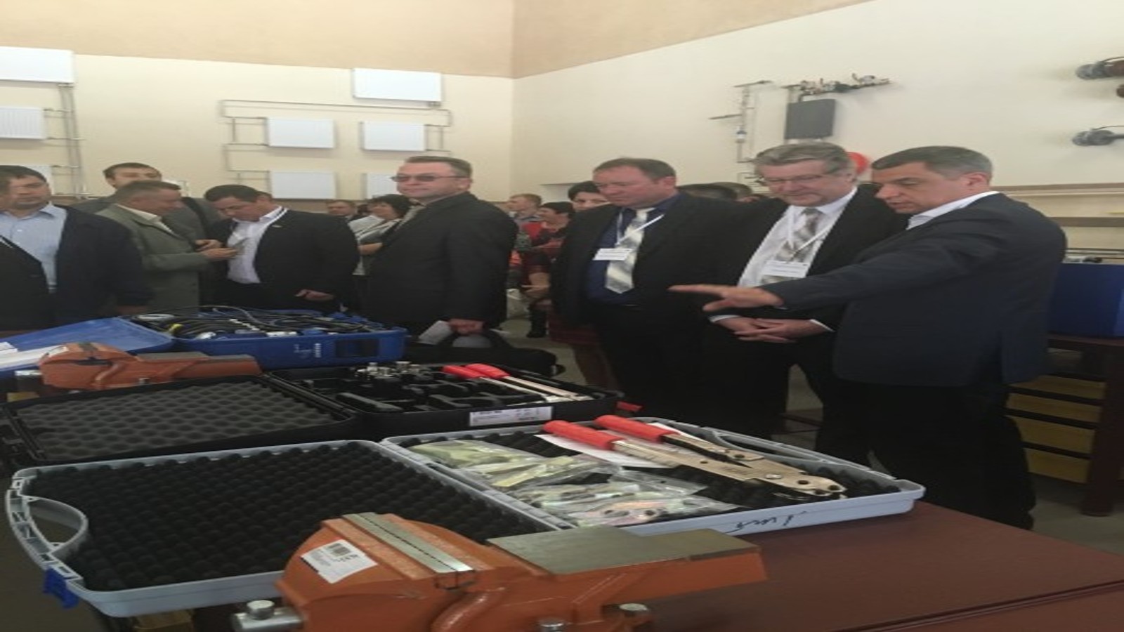 Соціальний проєкт Geberit - учбово-практичні класи для монтажників в місті Сарни, Україна Соціальний проєкт Geberit - учбово-практичні класи для монтажників в місті Сарни, Україна