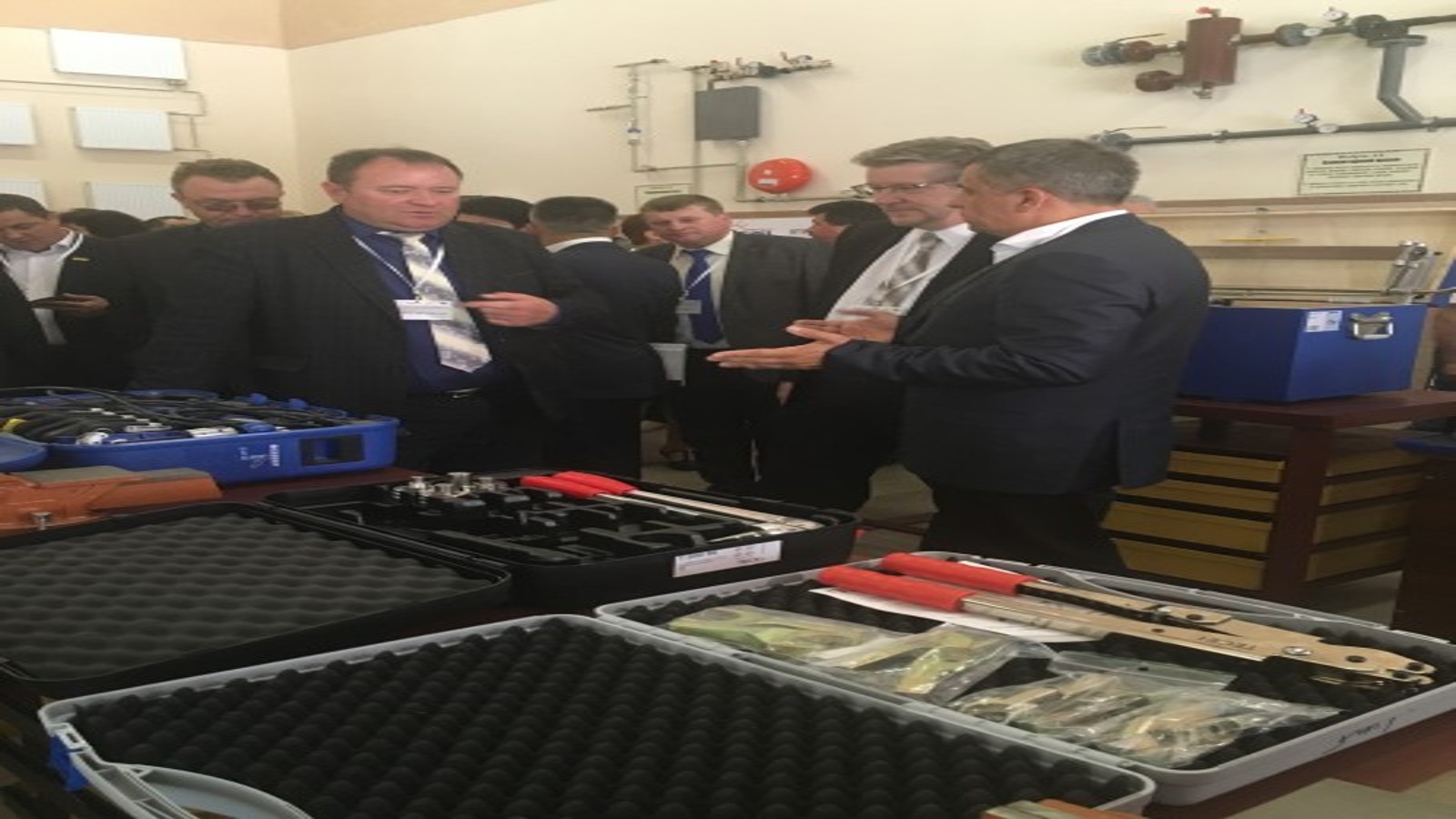 Соціальний проєкт Geberit - учбово-практичні класи для монтажників в місті Сарни, Україна Соціальний проєкт Geberit - учбово-практичні класи для монтажників в місті Сарни, Україна