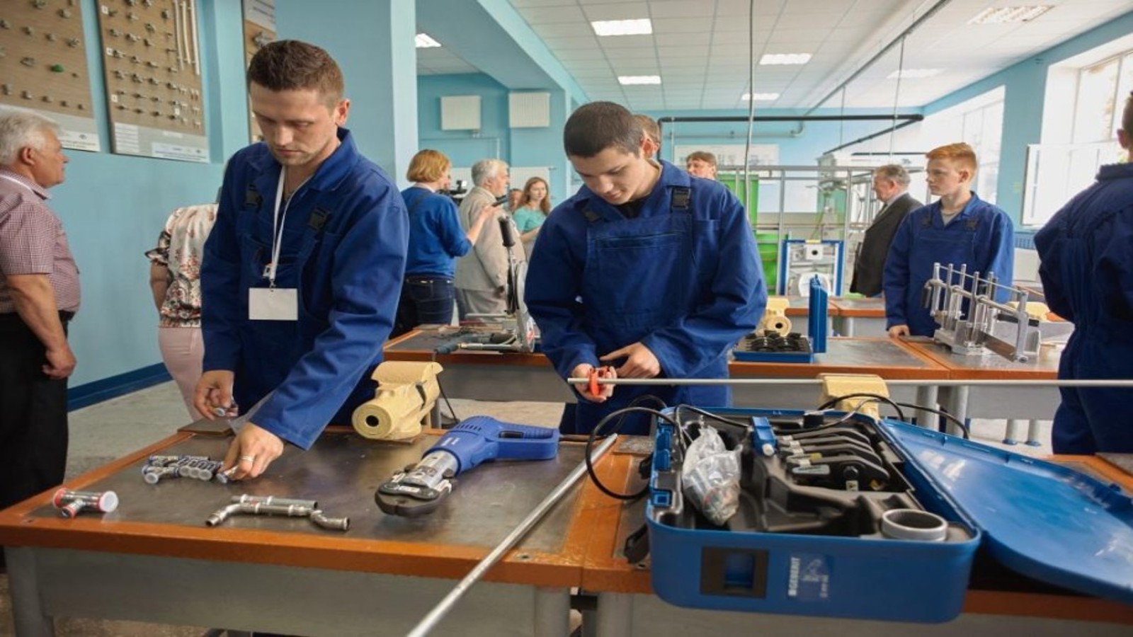 Соціальний проєкт Geberit - учбово-практичні класи для монтажників в Чернігові, Україна Соціальний проєкт Geberit - учбово-практичні класи для монтажників в Чернігові, Україна