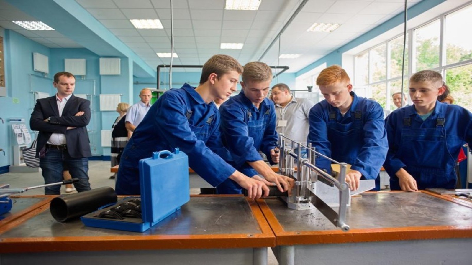 Соціальний проєкт Geberit - учбово-практичні класи для монтажників в Чернігові, Україна Соціальний проєкт Geberit - учбово-практичні класи для монтажників в Чернігові, Україна