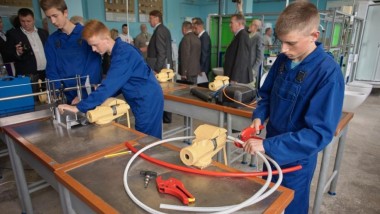 Соціальний проєкт Geberit - учбово-практичні класи для монтажників в Чернігові, Україна Соціальний проєкт Geberit - учбово-практичні класи для монтажників в Чернігові, Україна