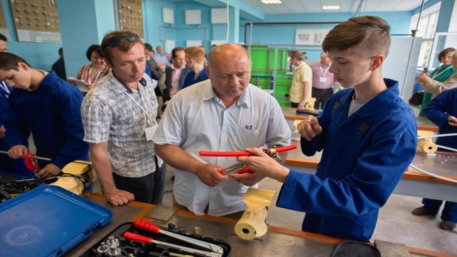 Соціальний проєкт Geberit - учбово-практичні класи для монтажників в Чернігові, Україна Соціальний проєкт Geberit - учбово-практичні класи для монтажників в Чернігові, Україна