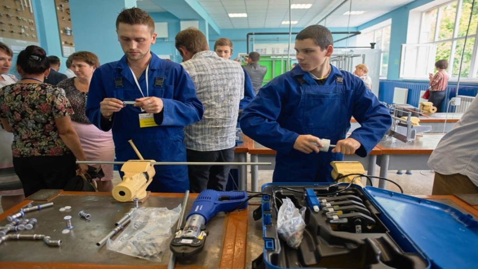 Соціальний проєкт Geberit - учбово-практичні класи для монтажників в Чернігові, Україна Соціальний проєкт Geberit - учбово-практичні класи для монтажників в Чернігові, Україна