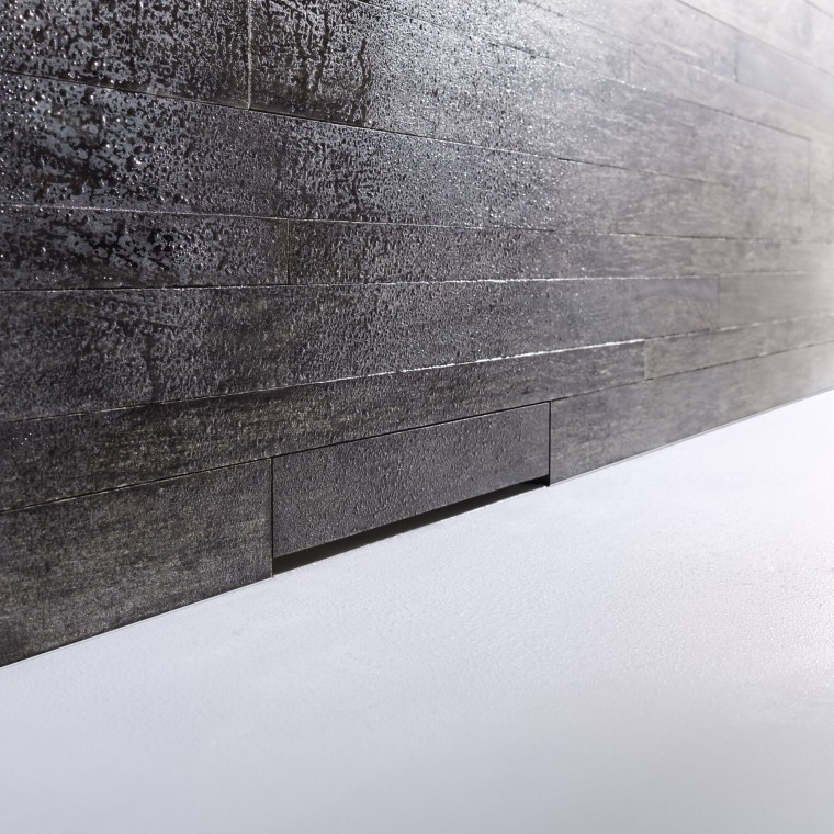 Настінний злив Geberit з власною декоративною накладкою Настінний злив Geberit з власною декоративною накладкою