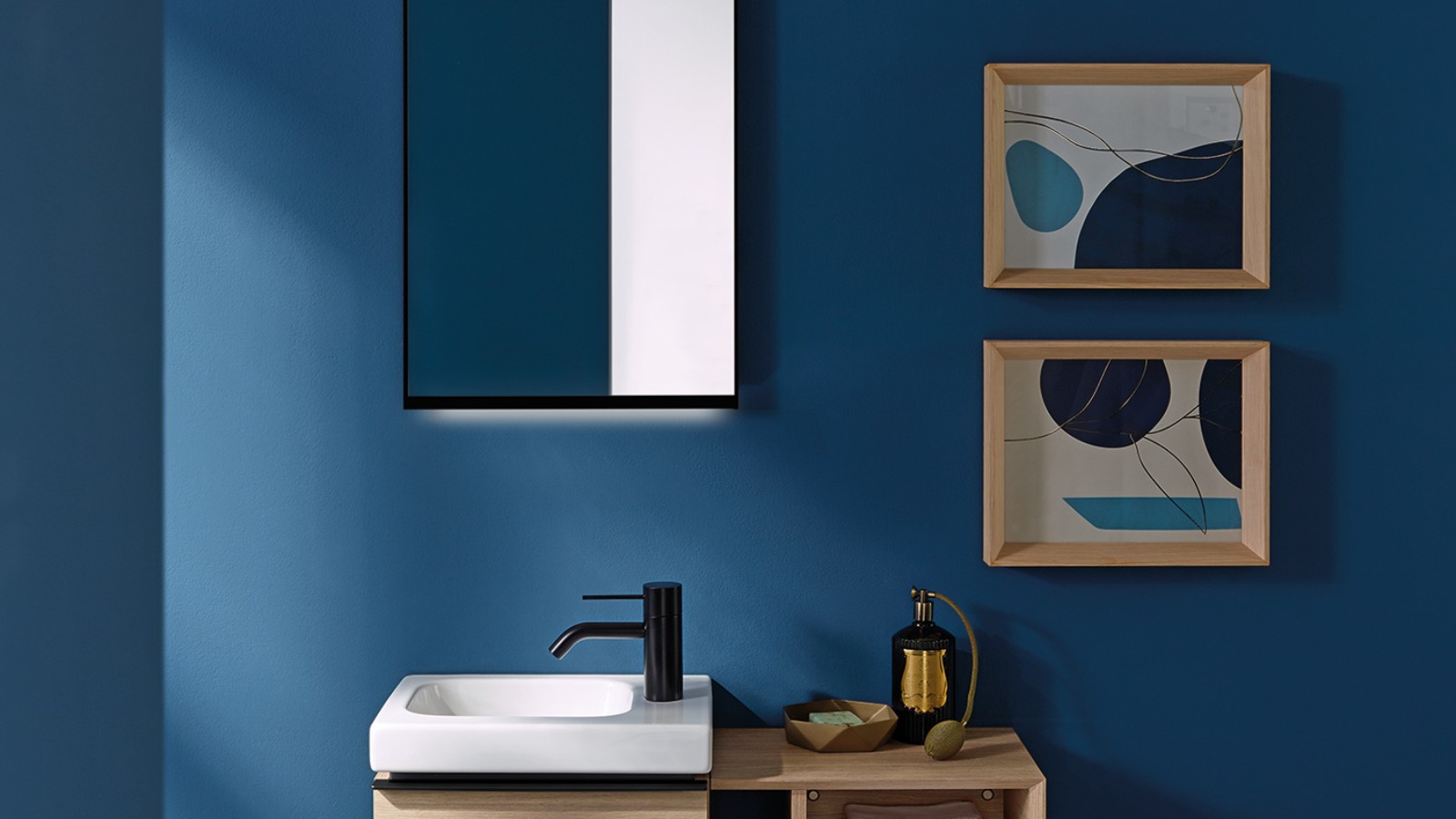 Зона основного руху й циркуляції набуває особливого значення в невеликих ванних кімнатах