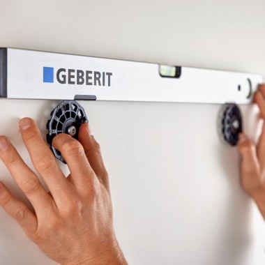 Кріплення дзеркало Option (© Geberit) Кріплення дзеркало Option (© Geberit)