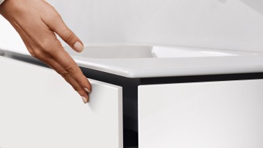 Умивальник Geberit Xeno² із системою економії простору
