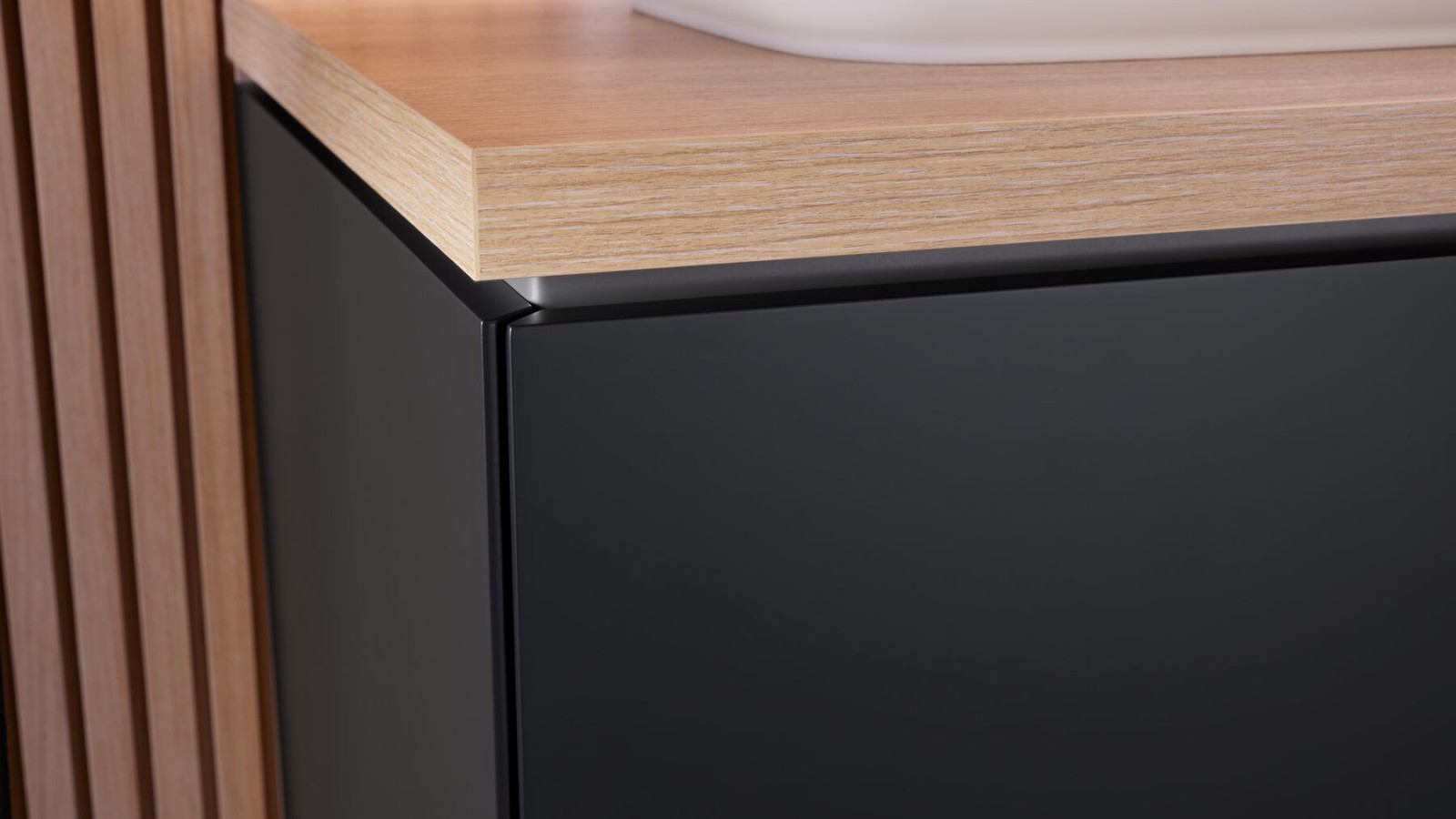 Тумбочка Geberit ONE у чорному матовому кольорі Тумбочка Geberit ONE у чорному матовому кольорі