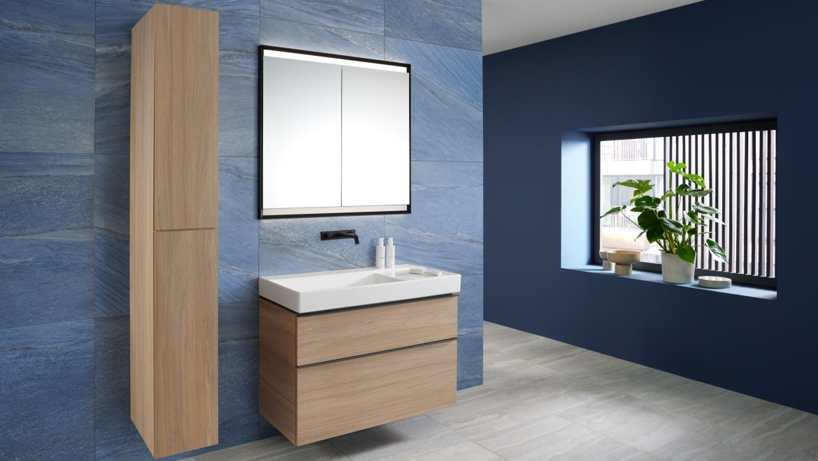Умивальник Mix & Match Geberit ONE із шафкою Geberit iCon і високою шафкою Умивальник Mix & Match Geberit ONE із шафкою Geberit iCon і високою шафкою