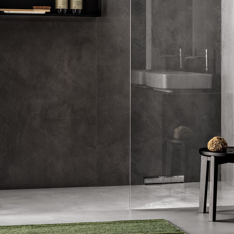 Душ рівної підлоги зі зливом у стіну Душ рівної підлоги зі зливом у стіну