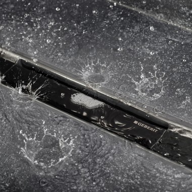 Душовий канал Geberit CleanLine80 в чорному хромі Душовий канал Geberit CleanLine80 в чорному хромі