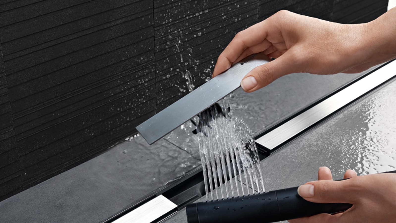 Geberit душовий дренаж з серії CleanLine - гребінчаста вставка яку можна промити