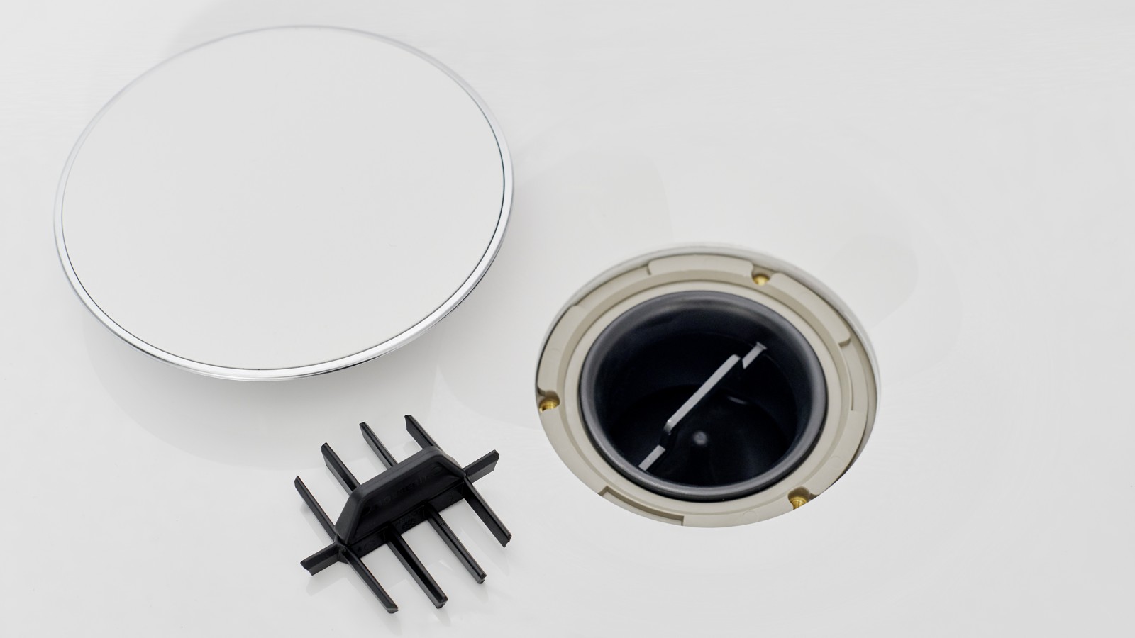 Декоративна накладка та гребінчата вставка