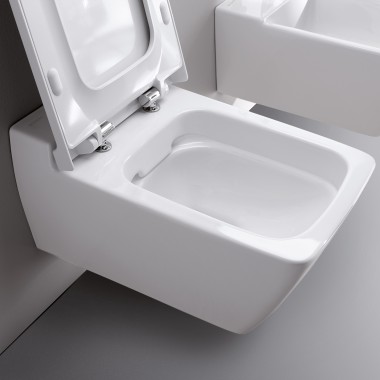 Унітаз Geberit Xeno² з відкритою кришкою Унітаз Geberit Xeno² з відкритою кришкою