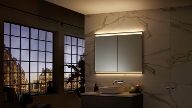 Дзеркальна шафка Geberit ONE з функцією ComfortLight