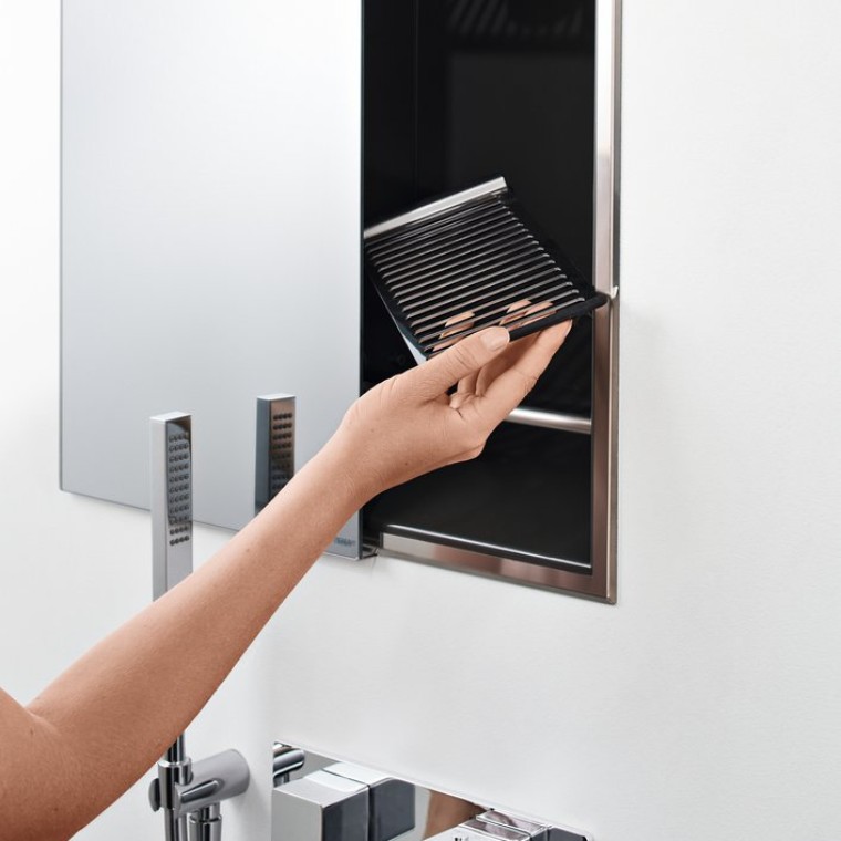 Рішення для душової зони Geberit ONE з зручним місцем для зберігання речей Рішення для душової зони Geberit ONE з зручним місцем для зберігання речей