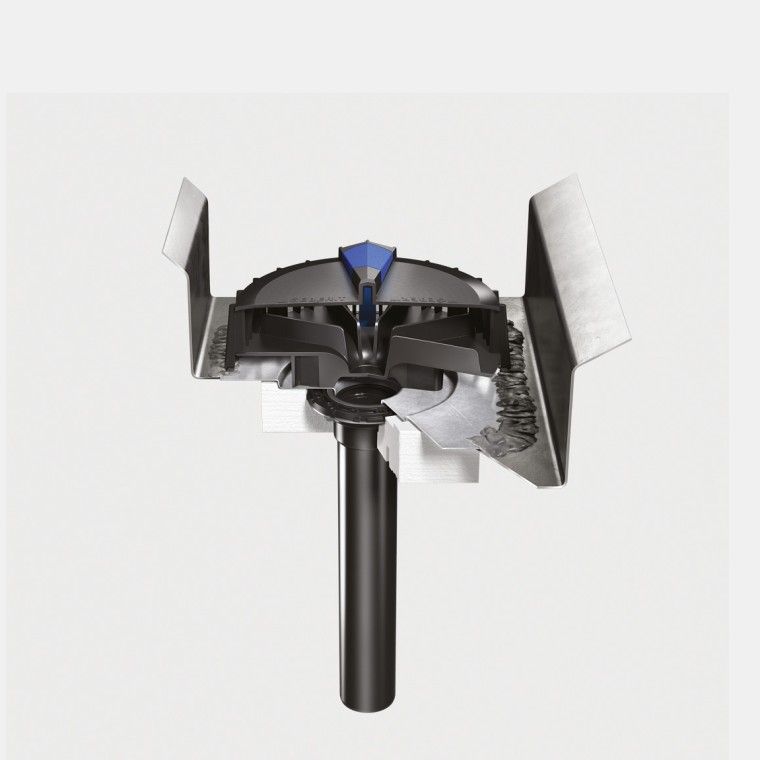 Монтаж сифонної водостічної системи Geberit Pluvia на даху зі сталевим жолобом Монтаж сифонної водостічної системи Geberit Pluvia на даху зі сталевим жолобом