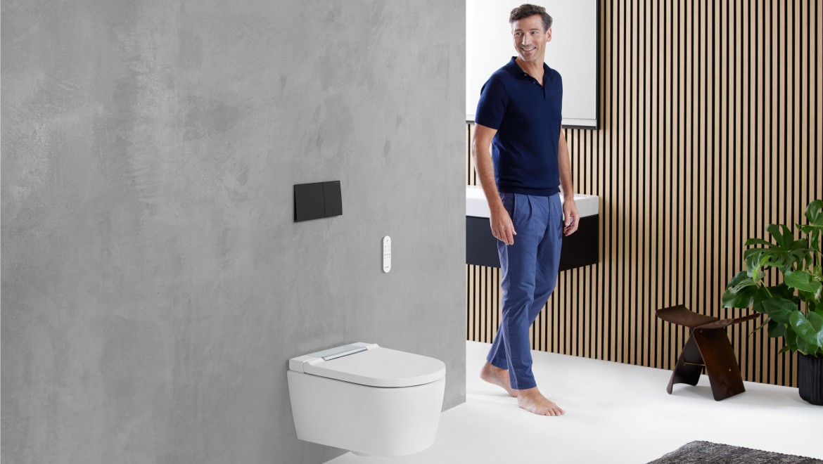 Унітаз з функцією біде AquaClean Sela у ванній кімнаті Geberit Унітаз з функцією біде AquaClean Sela у ванній кімнаті Geberit