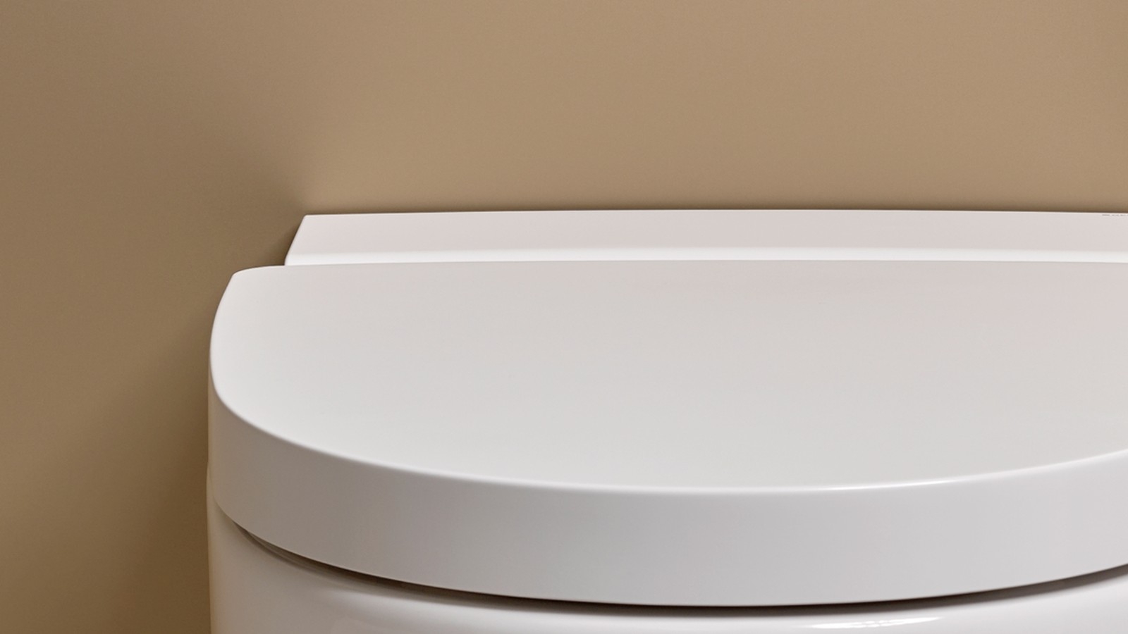 Mera, вид спереду