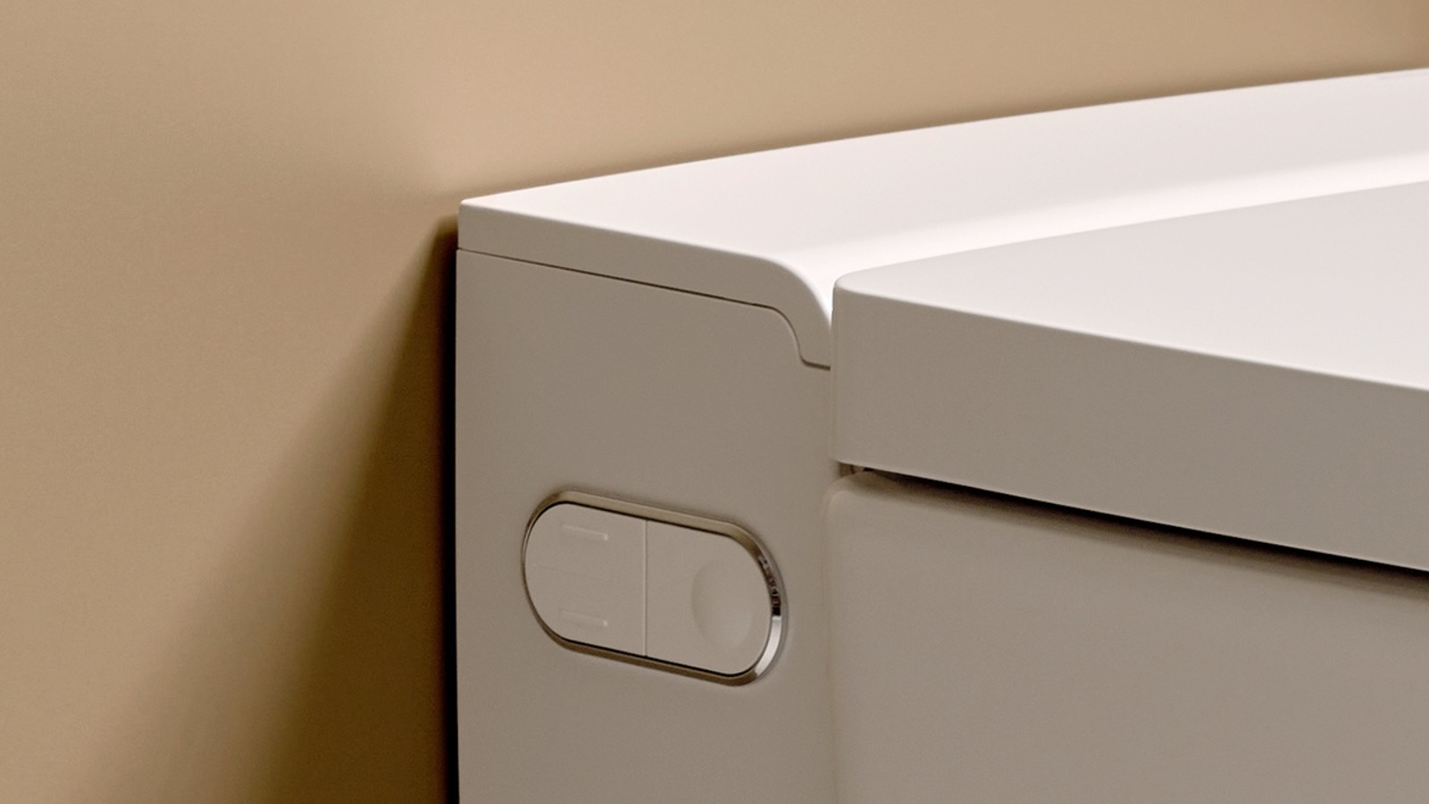 Mera, вид збоку