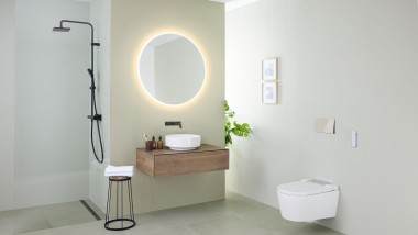 Серія ванних кімнат Geberit VariForm з накладним умивальником та інсталяцією