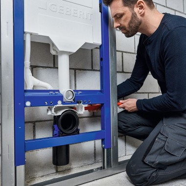 Монтаж блока Geberit Power & Connect Монтаж блока Geberit Power & Connect