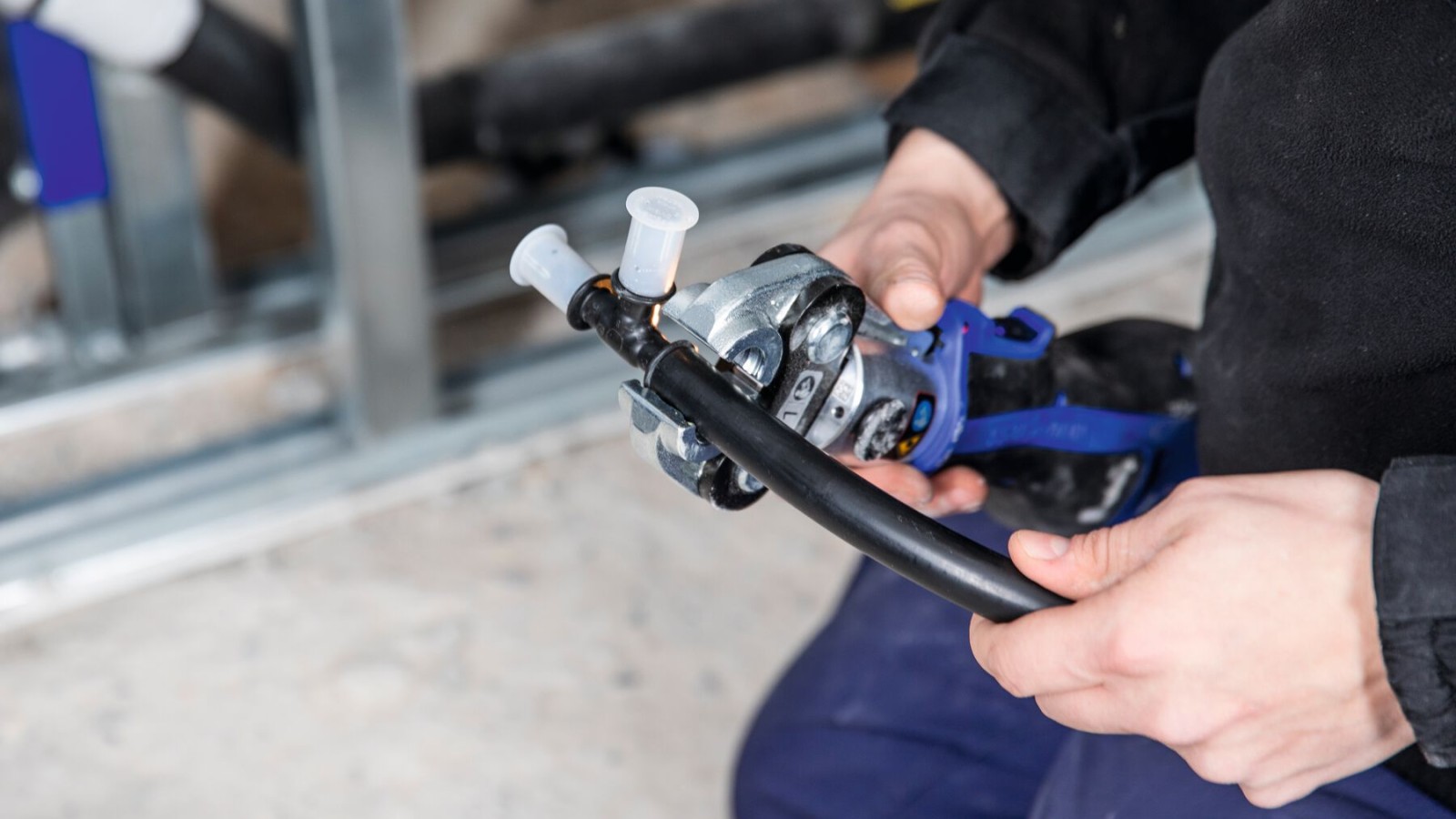 Просте пресування з Geberit Mepla Просте пресування з Geberit Mepla