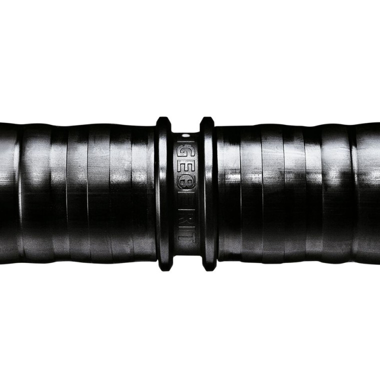 Спресовані труба й фітинг Geberit Mepla. Розділити їх неможливо.