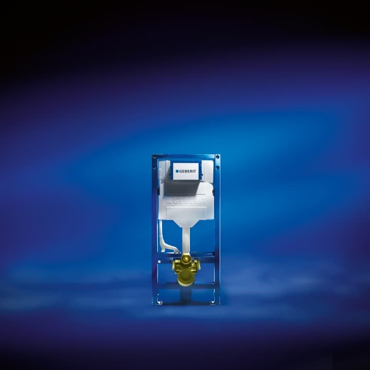 Змивний бачок прихованого монтажу Geberit Sigma з вбудованим блоком гігієнічного змиву. Змивний бачок прихованого монтажу Geberit Sigma з вбудованим блоком гігієнічного змиву.