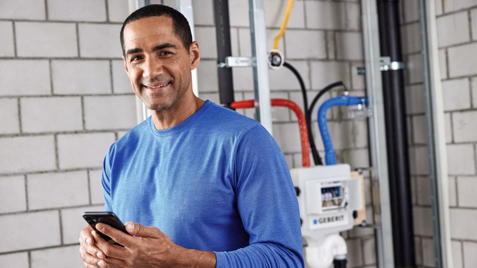 Керування та налаштування санітарного змиву Geberit HS50 через застосунок Geberit Control Керування та налаштування санітарного змиву Geberit HS50 через застосунок Geberit Control